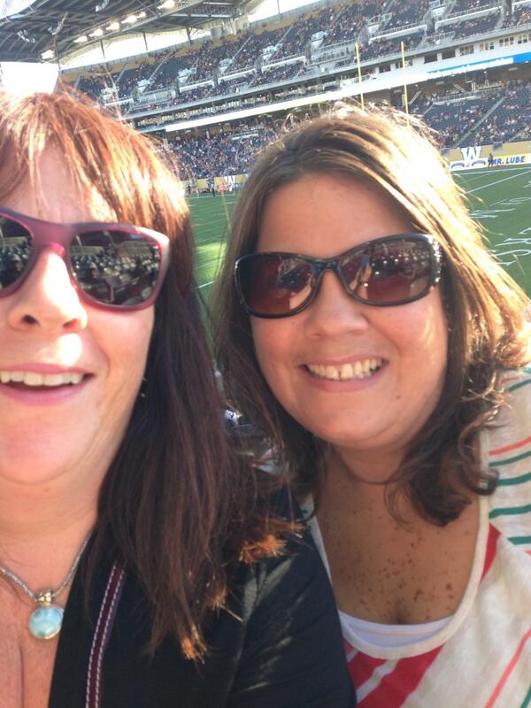 Thanks <a href="/3_putt/">😇</a> !!“<a href="/BarklysMom/">Sabrina B 🇨🇦</a>: With <a href="/destinywatt/">Destiny Watt</a> at the game. Go Blue! ”