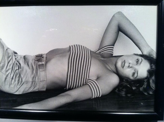 Better late than never, another Ford TBT 1974 I was 19... http://t.co/OdxijD5IsE<a href="/tag/chicago"class="tags"><span>#chicago</span></a>