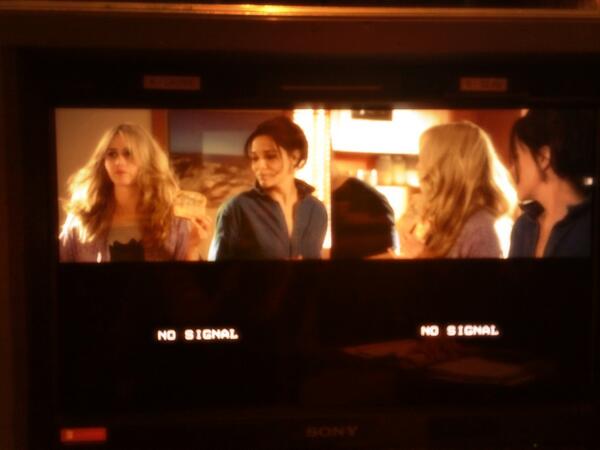 On set <a href="/WonderlandTen/">#WonderlandTen</a> with the gorgeous <a href="/AnnaBamford/">Anna Bamford</a> <a href="/jenl717/">Jennifer Leacey</a> directing we #love you. <a href="/StMurphy/">Susan Toups Murphy</a> #Hot