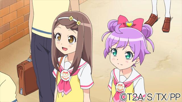 アニメ ワッチャプリマジ 公式 第1話は あらすじ1 真中らぁらは明るく元気で 声が大きなことがちょっとコンプレックスの小学5年生 女の子ならいつか必ず訪れることができるアイドルテーマパーク プリパラ の招待状 プリチケ が届くことを夢見