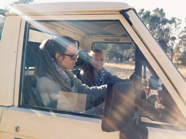 christellie_'s tweet image. #firstdrivinglesson 😏💃