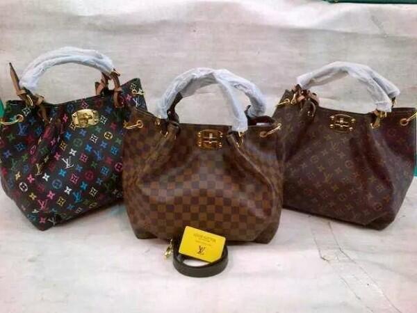 Shop_Assari tweet picture