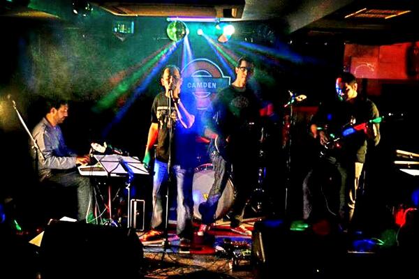 rafathan75's tweet photo. Esta noche @Fornband en La Rocka del Moro, Alcocebre http://t.co/Wun6ceOGyY