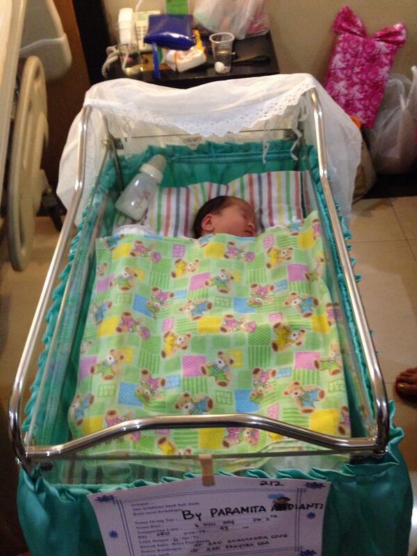 Aduh maap gungwe , baru aja budal niki .. RT <a href="/tejahardy/">Teja Hardy</a>: At RS Puri Bunda nengok ponakan cantik :) <a href="/junkkingkung/">Agung Aryadi</a>