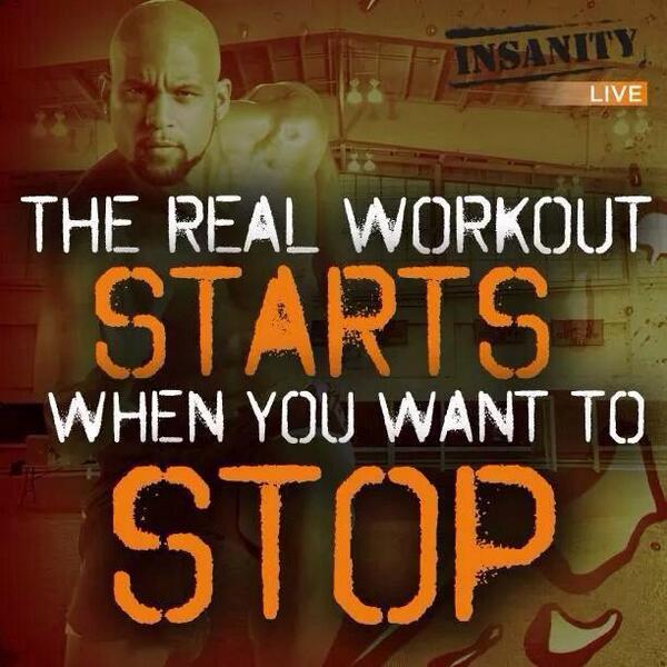 Sionhf's tweet photo. INSANITY tonight! @chippenhamsc http://t.co/KwnPQMcj9l