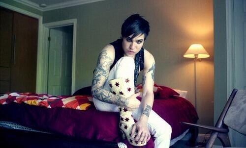 wildpatrickwild's tweet image. Mood: