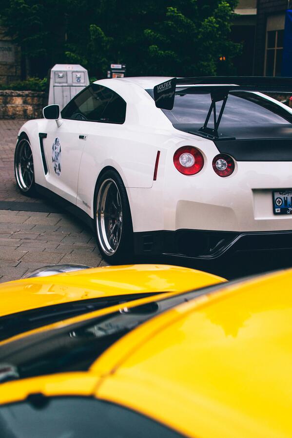 Nissan GTR