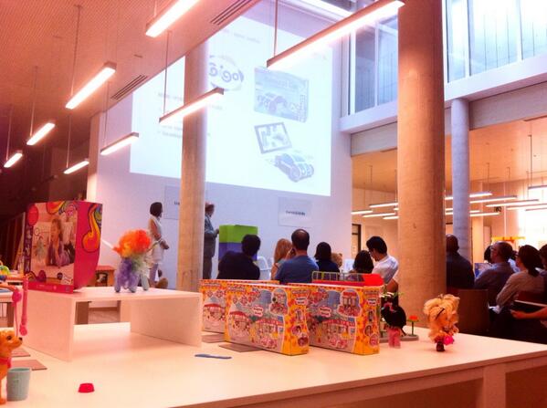 MenutEstudio's tweet photo. Ayer genial jornada de tendencias en diseño para niños y clausura de expo #trendsandkids gracias a @nexusdesigncent. http://t.co/OKrQTien7R