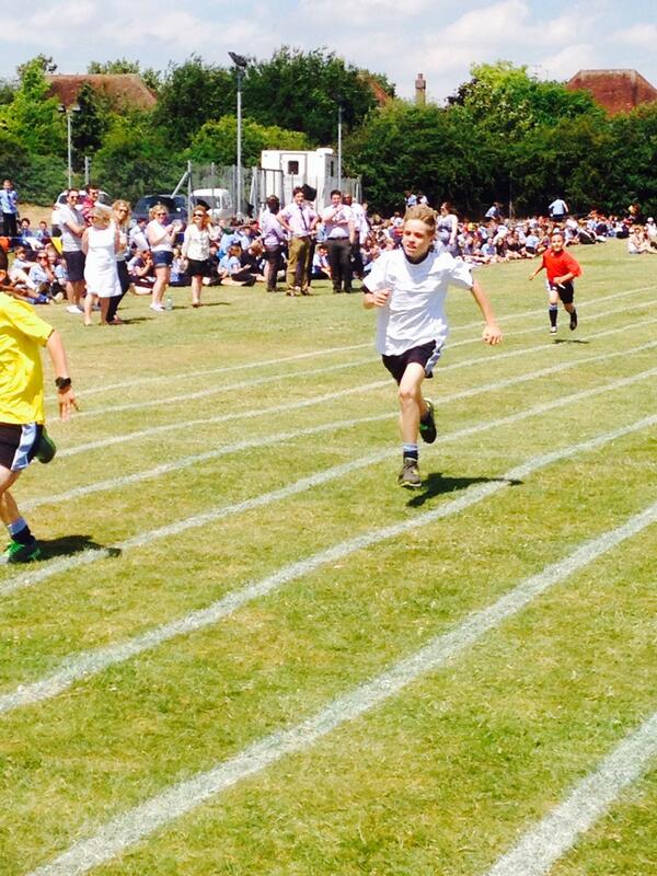 JWSTeamEllis's tweet photo. Teddy barnwell good effort! #sportsday @JWS_PE_Faculty http://t.co/9VckCYk0lC