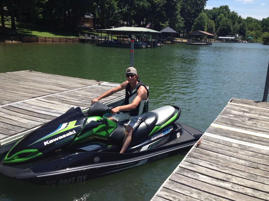 jb-mauney-on-twitter-spending-the-day-on-the-lake-hope-everyone-has