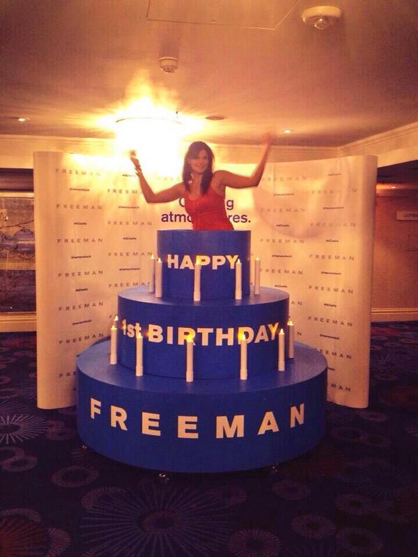 TeamIconify's tweet image. Happy birthday to you! @FreemanintheUK #AEOselfie #aeoawards2014