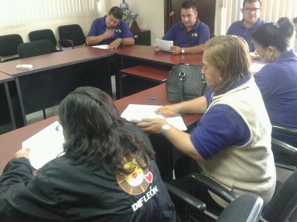 ContraloriaLeon's tweet image. Personal de @DIFLeon se encuentra presentando su examen de la función pública #ProgramaAnticorrupcion