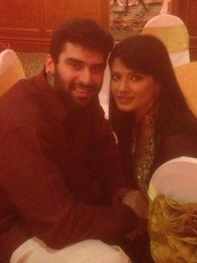 Embedded image permalink