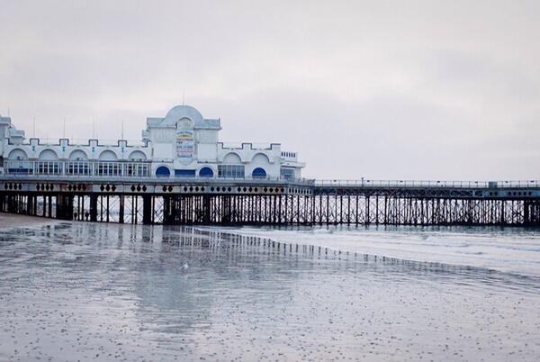StrongIslandUK's tweet image. We're working on a community #photography project with @PeoplesPier1 about #SouthParadePier details soon. #Southsea