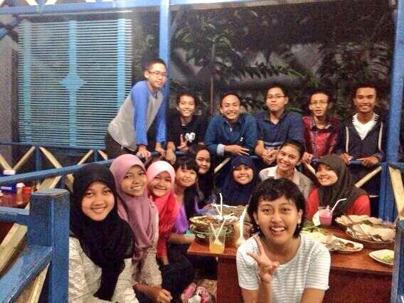 IXAspansa's tweet photo. Yg dtg hari ini (: +Nada, td pulang deluan ._. http://t.co/RVyypiB0if
