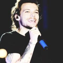 SecretLifeRP's tweet image. Nicholas Greene | FC: Louis Tomlinson | Brother to Lola. | Secret; He is an in-closet gay.