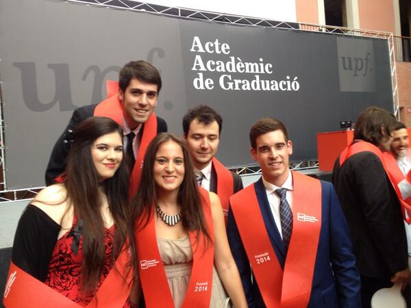 g_abello's tweet photo. #graduacioUPF14 http://t.co/iNlRe6zWzy