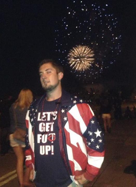 _midwestapparel's tweet photo. HAPPY 4TH OF JULY FROM @_midwestapparel @AndySink218 aka Sinky Brown &amp; @GOODKNiGHTMUSiC 
 
LET'S GET FUTC UP! #MERICA http://t.co/AUSIHmAKR5