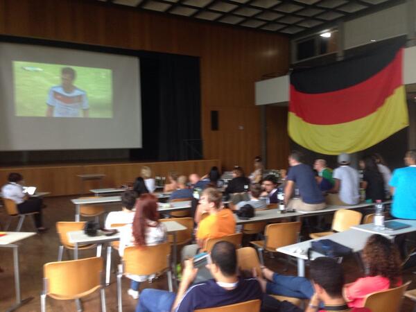 pr_ip's tweet photo. So cool! #DigitalParticipationCamp with people from all over the world #dpc14
Später gehts zum Kreisel! Rock'n'Roll! http://t.co/cOyTWdLWDK