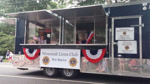 ChristyFox1211's tweet photo. #wenonah4th http://t.co/LFh1KM9cnB
