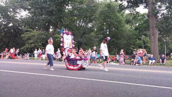 ChristyFox1211's tweet photo. #wenonah4th http://t.co/625rYnhR8g