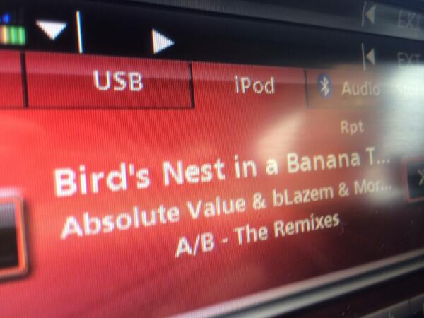 frantastic_fran's tweet photo. Road trippin tunes @AbsoluteValue @daz_bLazem @absoluteblazem #tune http://t.co/iXYUVhNGUY