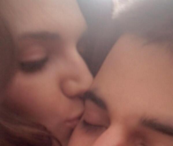 Gabriel_CL90's tweet photo. "@Aviquin_Luz: Buenas noches mi niño. Te la otra palabra <3 @Gabriel_CL90 http://t.co/gPZydh7G6z"