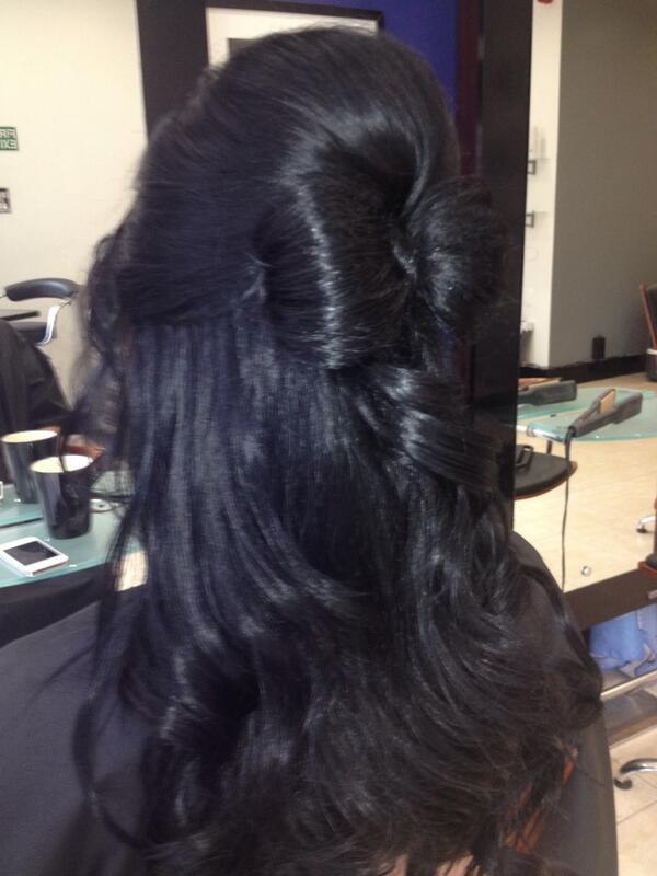 This_Is_Mode's tweet photo. #pinup gorgeous bow! #daretobedifferent #nanorings #easilocks #hairextensions http://t.co/HvMM7m6iaX
