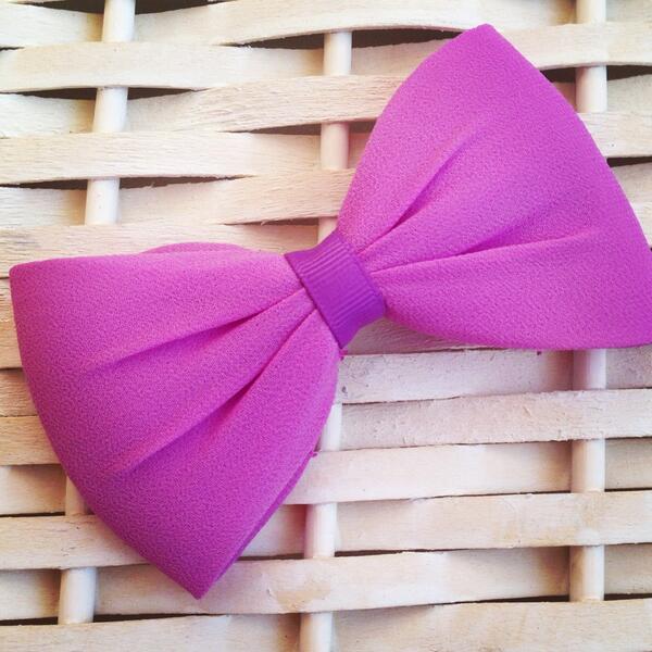 bowtiful_bow's tweet image. ***NEW***
Large Chiffon Bow £3