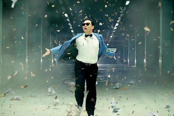 yvostipoES's tweet photo. Es viernes, salís del colegio y vos tipo: http://t.co/DNp9lwVHBY