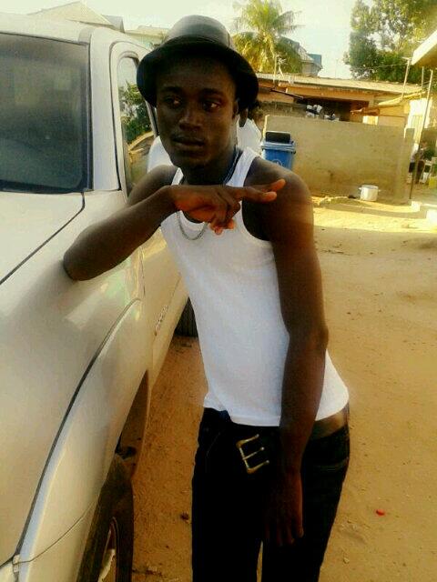Kobbyrockz's tweet photo. Baba God really bless me and ma gee @pm2asap # Ma Inspiration # already making a great hits in the air...... http://t.co/CnWuQWzDBD