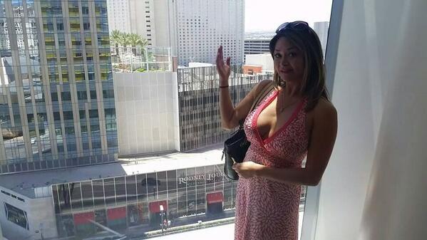 tweetmesogood's tweet image. Had a blast in Vegas! @rexalynnwalberg showed us some great spots!  #GoliathCompany #NewVegasLiving #TopNotchRealtor