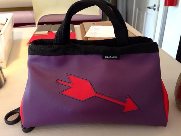 spacebtwn1013's tweet image. #outlawqueen is everywhere! Locally made here in raleigh, NC. #NoOutsourcing