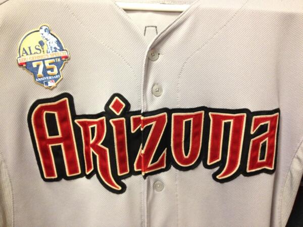 Dbacks's tweet photo. The #Dbacks will join the rest of @MLB and wear this patch on the 75th anniversary of Lou Gehrig's speech. #Gehrig75 http://t.co/bsHq9AtzMm
