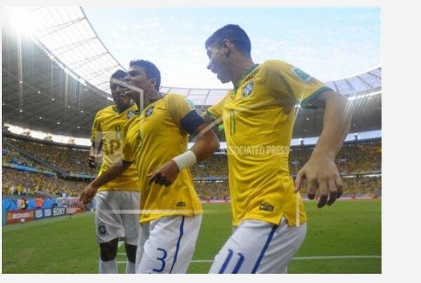 manufernandezap's tweet image. Thiago Silva reacts after scoring his opening goal against Colombia #Brasil2014 #FifaWorldCup