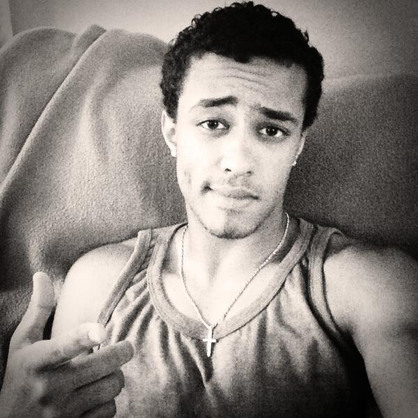 yo_thurman's tweet image. Twitter selfie FTW. #curlgame ◾️◽️