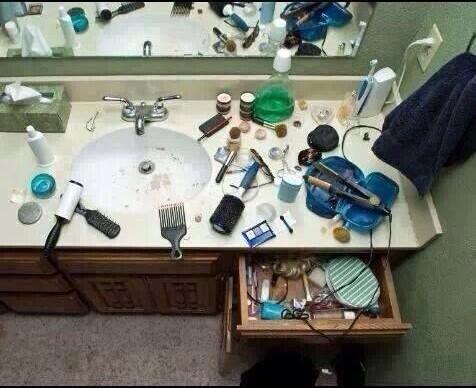 m_cachazo's tweet photo. “@John____McClane: Si no te has dejado el baño así es que no eres una tía http://t.co/Q61oVBLdNu” @b_cachazo marrana