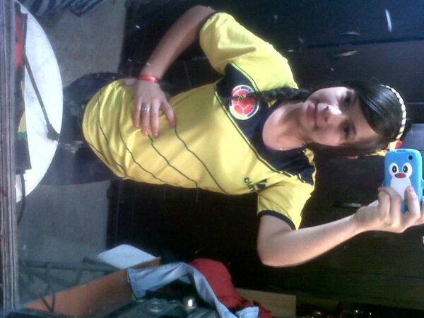 Daniela8511's tweet photo. Con mi seleccion como siempre http://t.co/ihdXsLeRHW