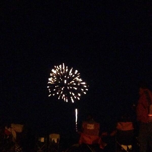 jaclyn2018's tweet image. Fireworks🎆✌️ #Happy4th #softballtourney