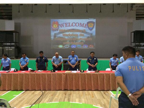 Lestercamba's tweet photo. RDPRO12 2geder w/ RIDMD12 pers cndctng cminar/wrkshp on E-proj of all COP's n d aor @AlanLPurisima@WESTM1N@PNP_OTCDS http://t.co/Dx5MS5tufL