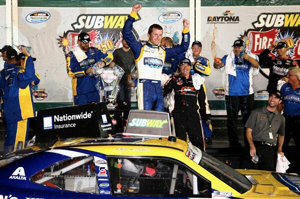 NASCAR_Xfinity's tweet image. Retweet to congratulate @kaseykahne on his #SubwayFirecracker250 win at @DISupdates! #NASCAR