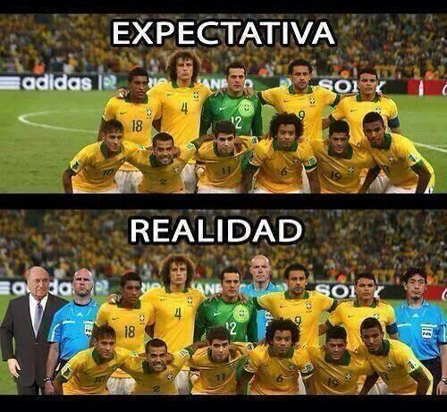 GusSastre's tweet photo. #BRAvsCOL  #ElArbitroDeBrasil
La Verdadera Alineación de Brasil contra Colombia!!! http://t.co/MLVeOMOeev