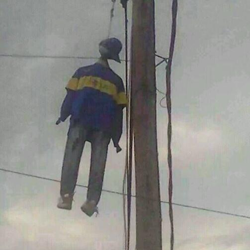 soyleoros's tweet image. #Directamente "@AvataresGuasap: Rubén "Pollo" Sobrero, delegado de la seccional Haedo de la Unión Ferroviaria. http://t.co/Br9wYhxiVs"