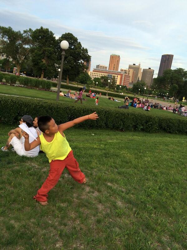 Sometimes a paper airplane on a breezy evening is all the preshow entertainment you need.
