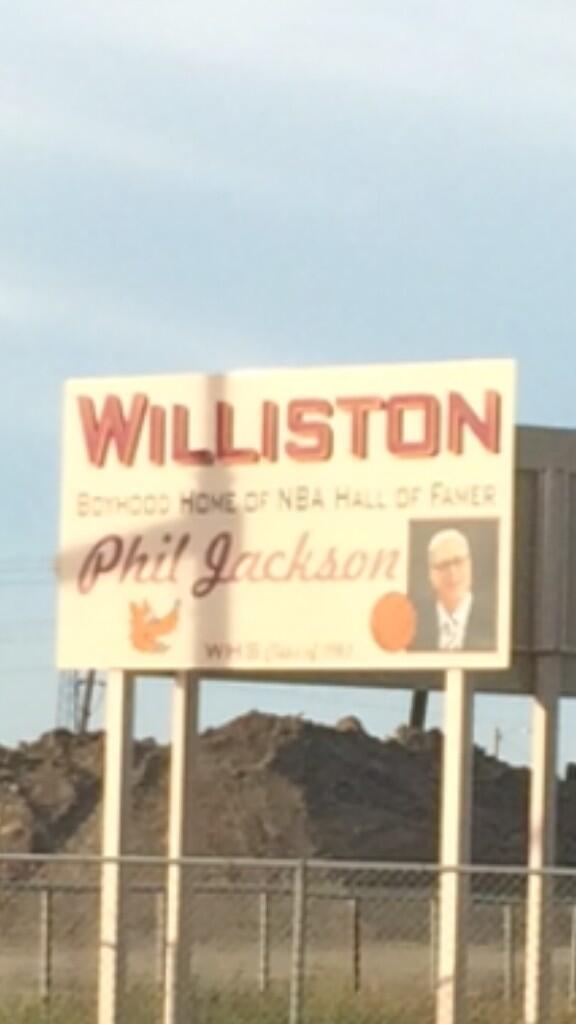 TimBachmeier's tweet image. Never thought I'd be spending the 4th of July in @PhilJackson11 home town.
#GOAT #GoKnicks