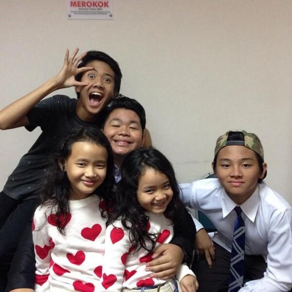 hiSONIQ's tweet photo. "@alwaysCOmate_: CJR&amp;KeyMy😝😃 http://t.co/0ss9O7iPiU"