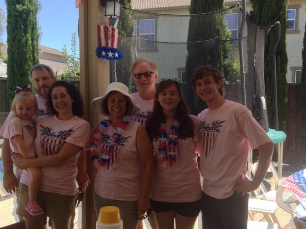 sandybrittain1's tweet photo. July 4th with the fam! http://t.co/Pu3cEWoqVO