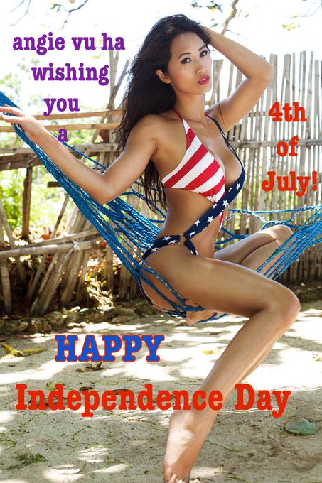 Just watched the amazing fireworks show! HAPPY INDEPENDENCE DAY ANGELS! 🎊🎆🎇🇺🇸 @Playboy @PlayboySocial<a href="/tag/friskyfriday"class="tags"><span>#friskyfriday</span></a>