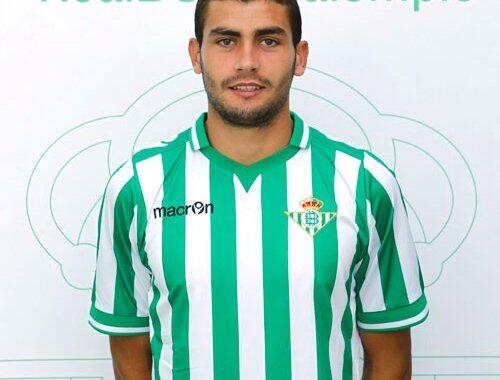 RBetisCantera's tweet photo. Jesús Pozo renueva y jugará en el Betis B http://t.co/KIsvBOa4wT #Heliópolis http://t.co/LqBB1AEThh
