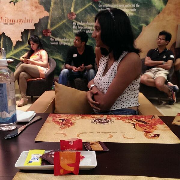 primaveron's tweet photo. With serial sugar consumer @ideasmithy :P #CCDSquareUp http://t.co/VHC9jpv2mn